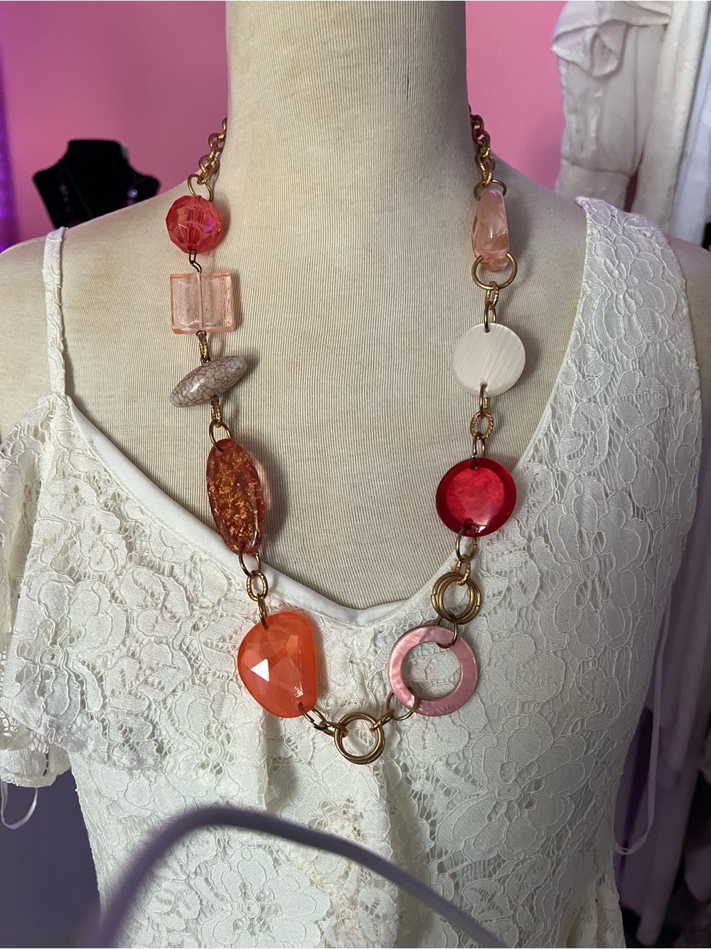 Charming Charlie Pink, Coral and Red Resin Link Necklace